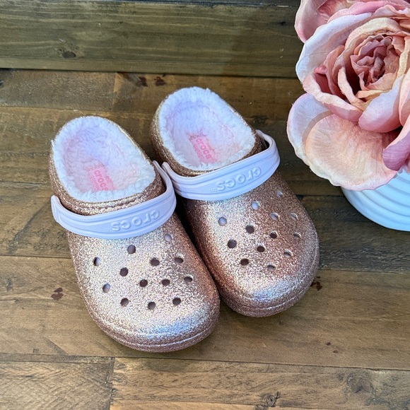 Crocs Kids Classic Lined Glittered Clogs Gold/Barely Pink C13 Little Kid M - Picture 1 of 5